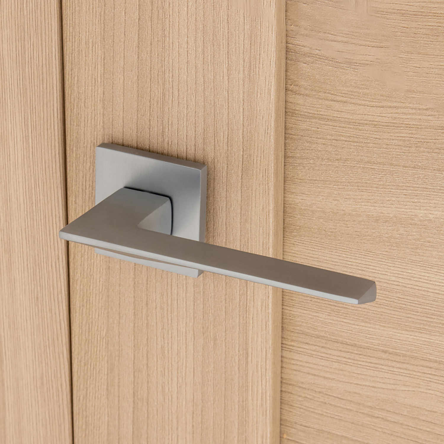 Ручка раздельная ХРОМ сатинированный H-30133-А-CRS Slim Code Deco *1/18