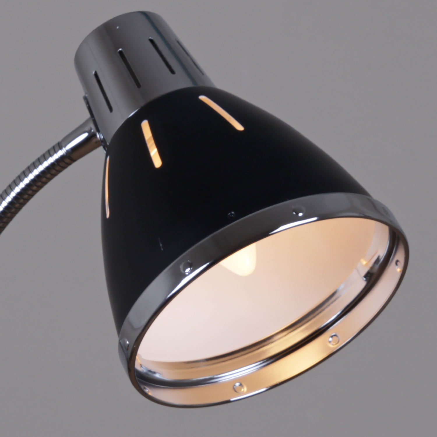 Торшер 03018-0.6-01 BK Е27 40Вт   *1/4