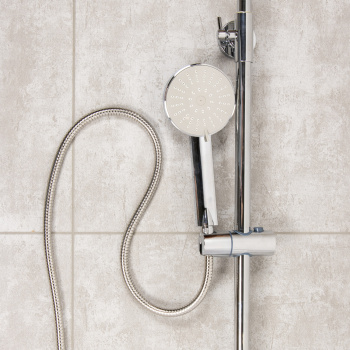 Смеситель д/ванны со стойкой для душа + ручной и тропич. душ Diadonna D80-335122 *1/4