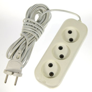 Удлинитель бытовой UNIVersal У6-639, 3 розетки, 3 м, ШВВП, 2х0,75 мм2, 1300 Вт, без заземления